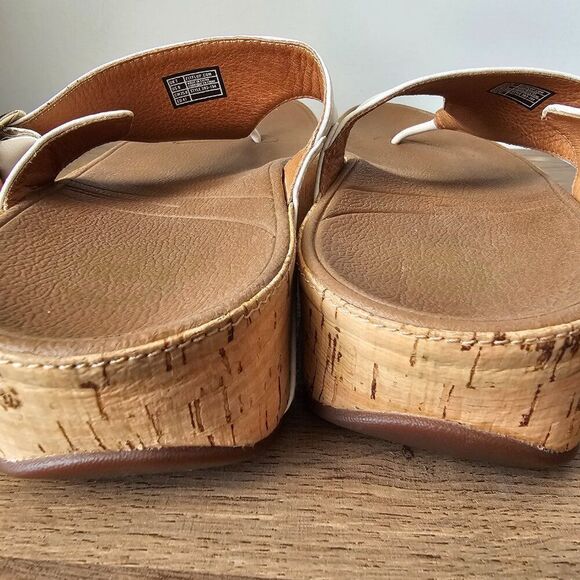 EUC FITFLOP WHITE LEATHER THONG SLIPPERS SIZE 9 WOMENS - Picture 5 of 13